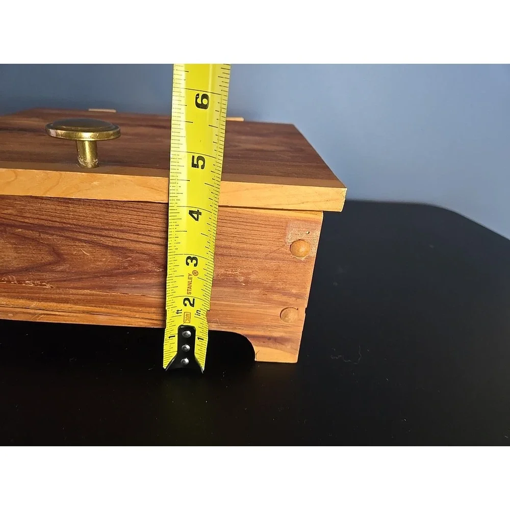 VTG Handcrafted Wooden Lidded Box‎ Felt Lined Thick Storage Trinket Cigar Hidden